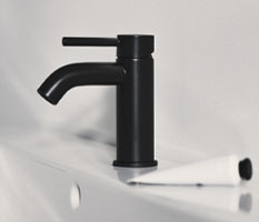 ideal-standard-mitigeur-robinet--salle-bain-loft-industriel-silk-black-noir Melangeur mitigeur salle bain loft industrieI noir deal Standard