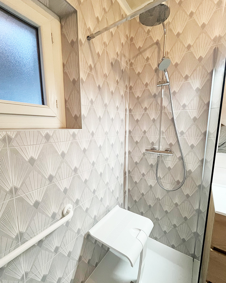 Création d'une salle de bains sénior en Bourgogne par Myotte et Cie (25) photo après Création d'une salle de bains sénior en Bourgogne par Myotte et Cie (25) photo après
