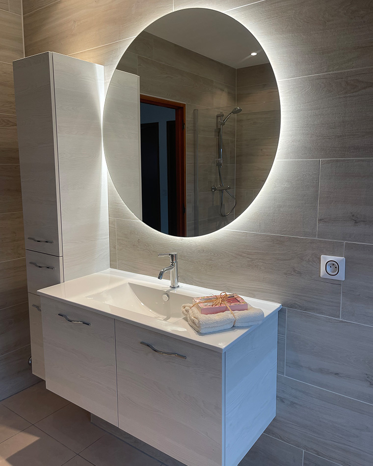 Rénovation d'une salle de bain dans un style contemporain dans le Haut-Rhin (68) photo après Rénovation d'une salle de bain dans un style contemporain dans le Haut-Rhin (68) photo après
