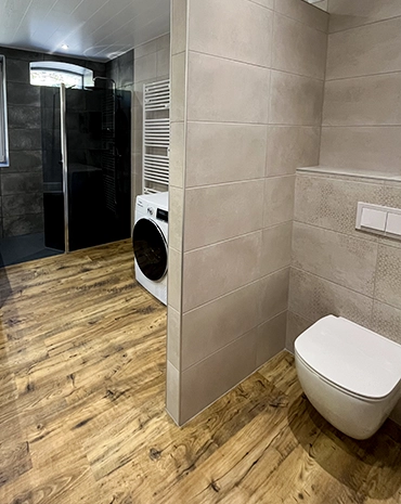 Rénovation complète d'une salle de bains par Myotte dans le Doubs (25), photo après Rénovation complète d'une salle de bains par Myotte dans le Doubs (25), photo après cuvette