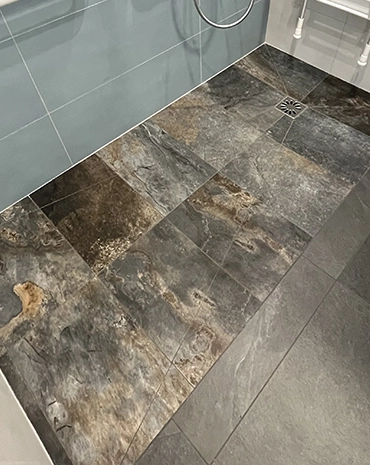 Rénovation d'une salle de bains sur Pontarlier (25) par Myotte et Cie, photo après Rénovation d'une salle de bains sur Pontarlier (25) par Myotte et Cie, photo après